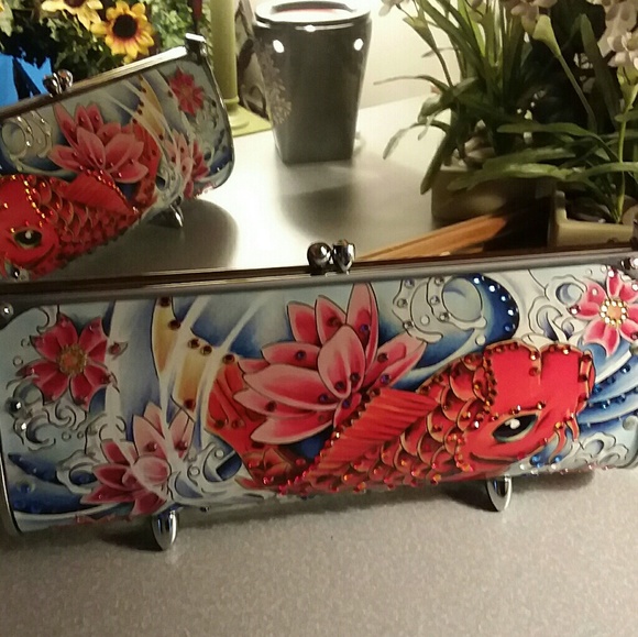 Little Earth Koi Fish license plate purse. - Picture 2 of 8